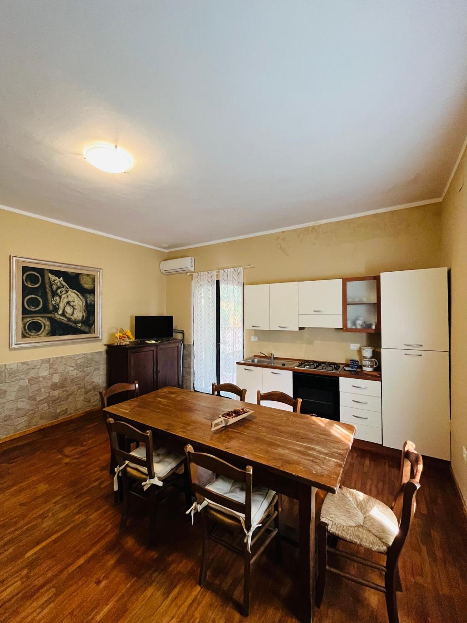 Borgo Degli Aranci Aparthotel San Giuliano Terme Exteriör bild
