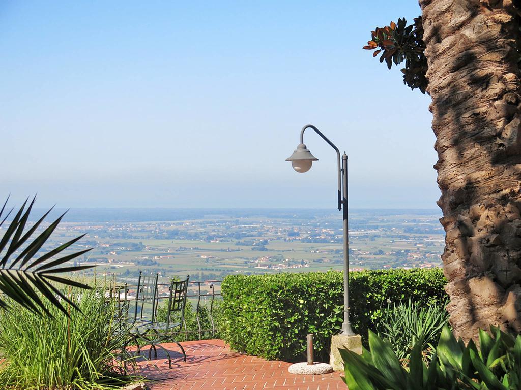 Borgo Degli Aranci Aparthotel San Giuliano Terme Exteriör bild