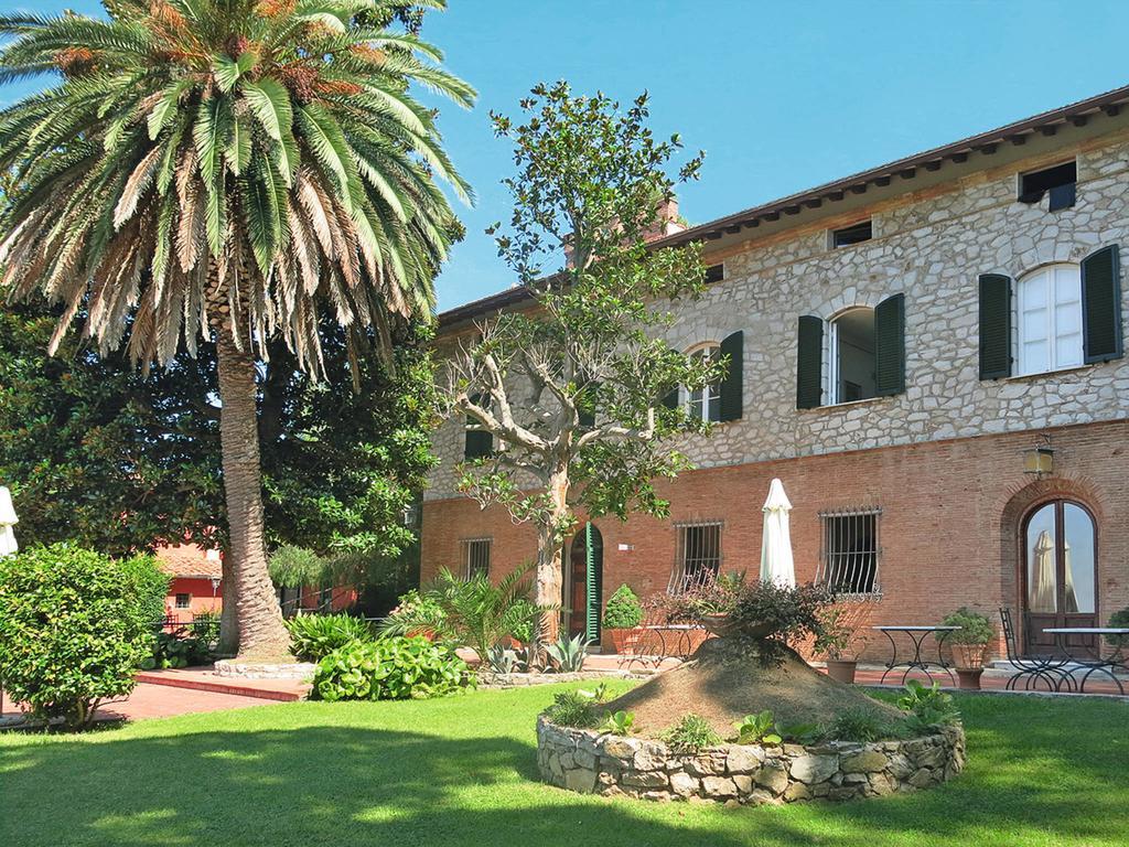Borgo Degli Aranci Aparthotel San Giuliano Terme Exteriör bild